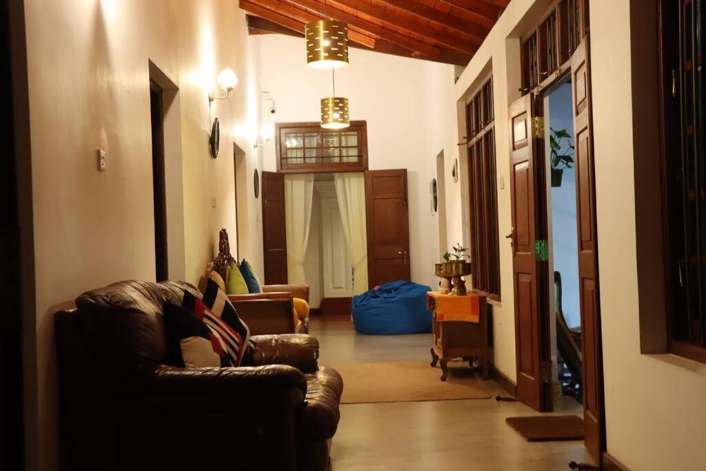 Colonial Residence Kandy Villa Zewnętrze zdjęcie