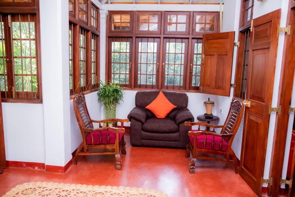 Colonial Residence Kandy Villa Zewnętrze zdjęcie